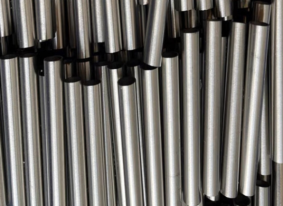 鎳價(jià)強(qiáng)勢(shì)上揚(yáng),現(xiàn)貨成交轉(zhuǎn)淡,不銹鋼價(jià)格不宜過度追高