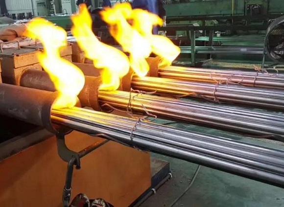 304不銹鋼管是如何生產(chǎn)的？